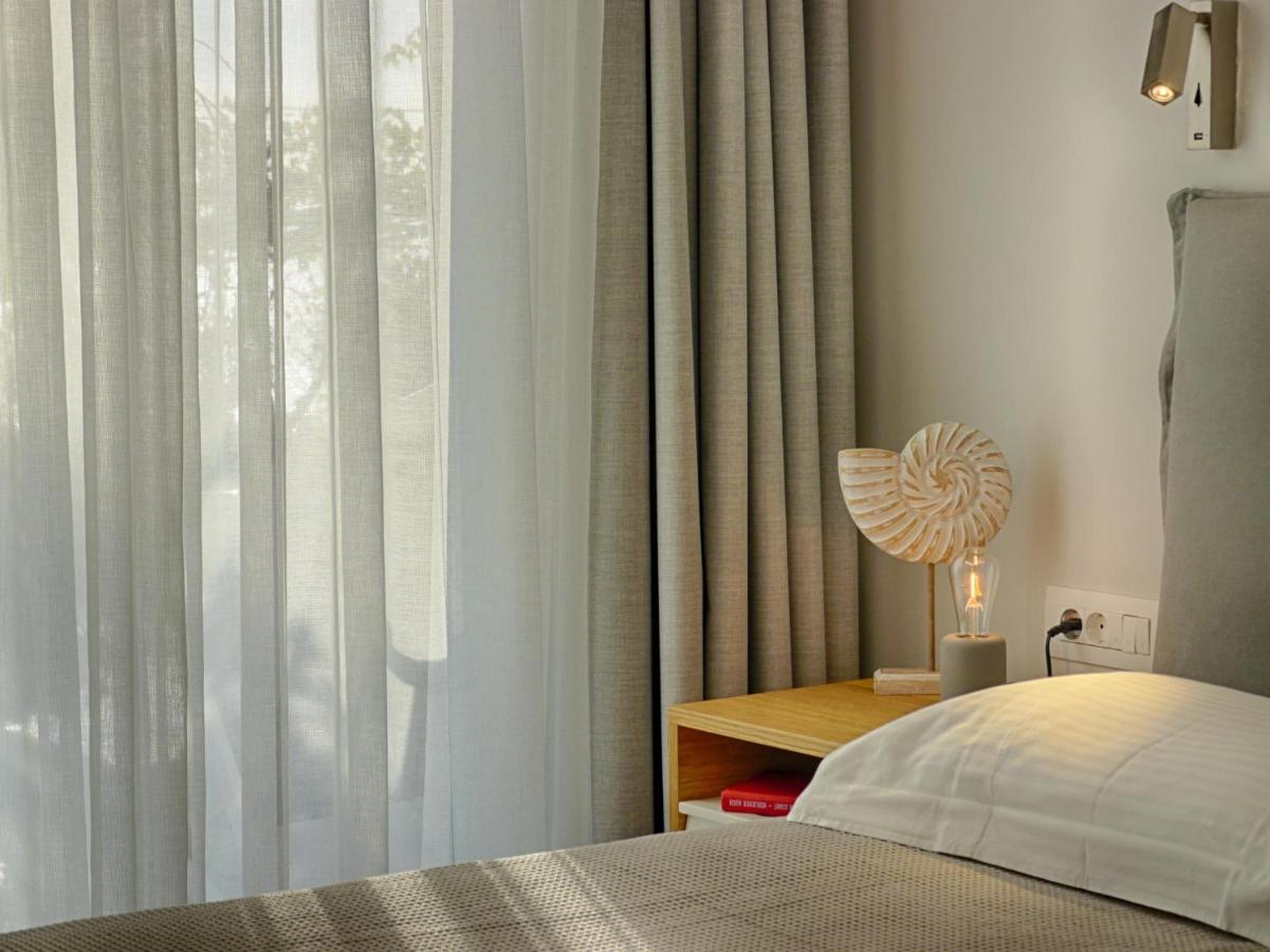 Vistonia Apartment Agios Georgios Pagon Bagian luar foto