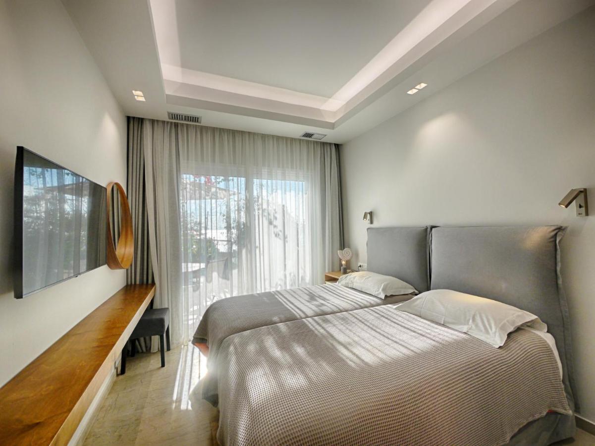 Vistonia Apartment Agios Georgios Pagon Bagian luar foto