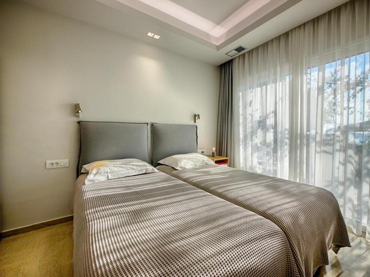 Vistonia Apartment Agios Georgios Pagon Bagian luar foto