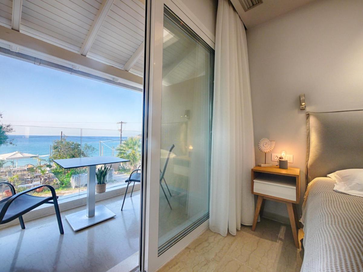 Vistonia Apartment Agios Georgios Pagon Bagian luar foto