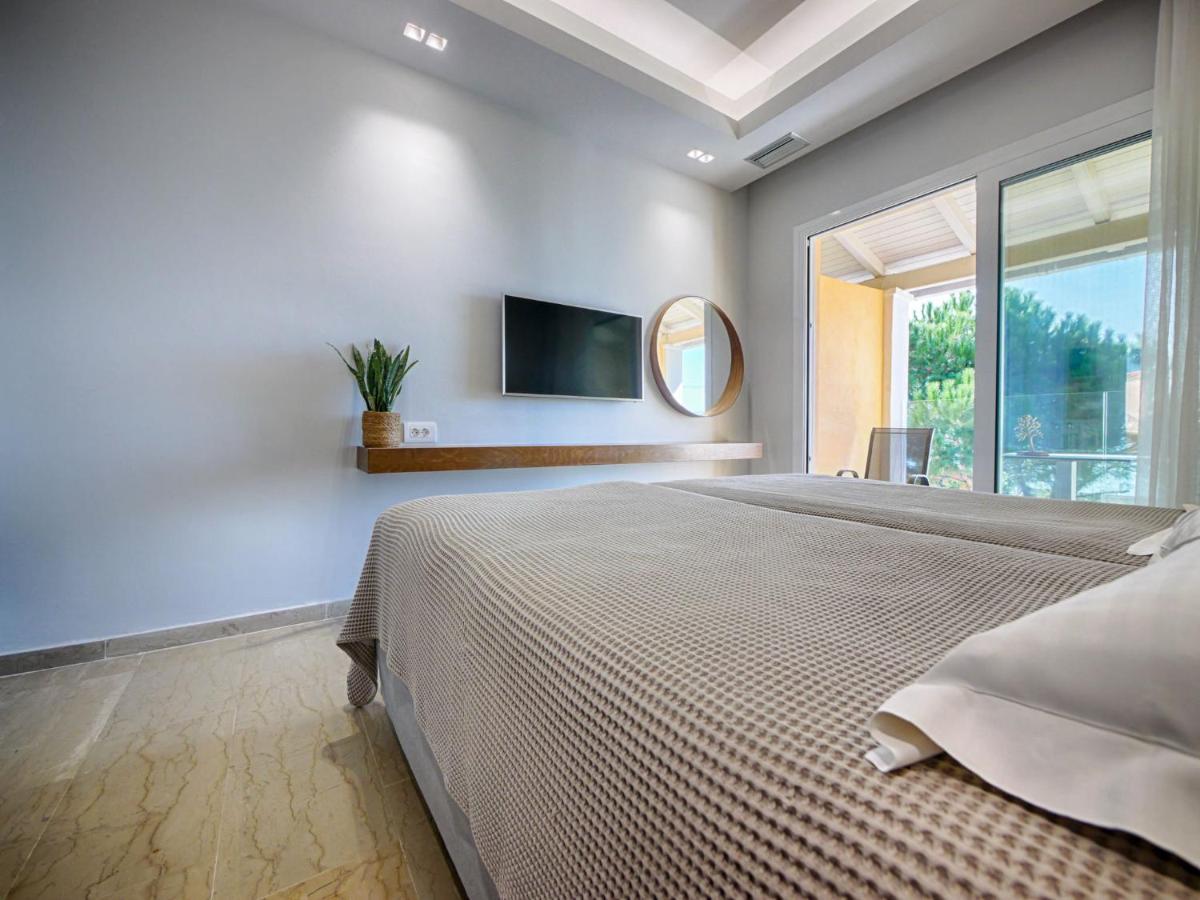 Vistonia Apartment Agios Georgios Pagon Bagian luar foto