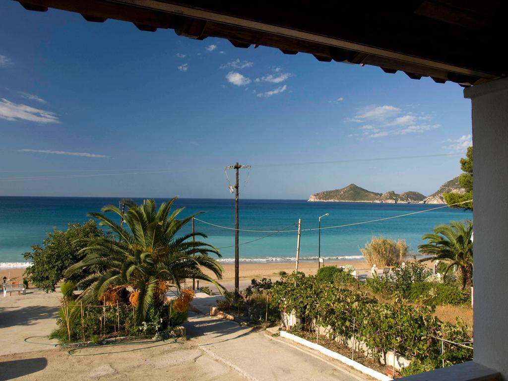 Vistonia Apartment Agios Georgios Pagon Bagian luar foto