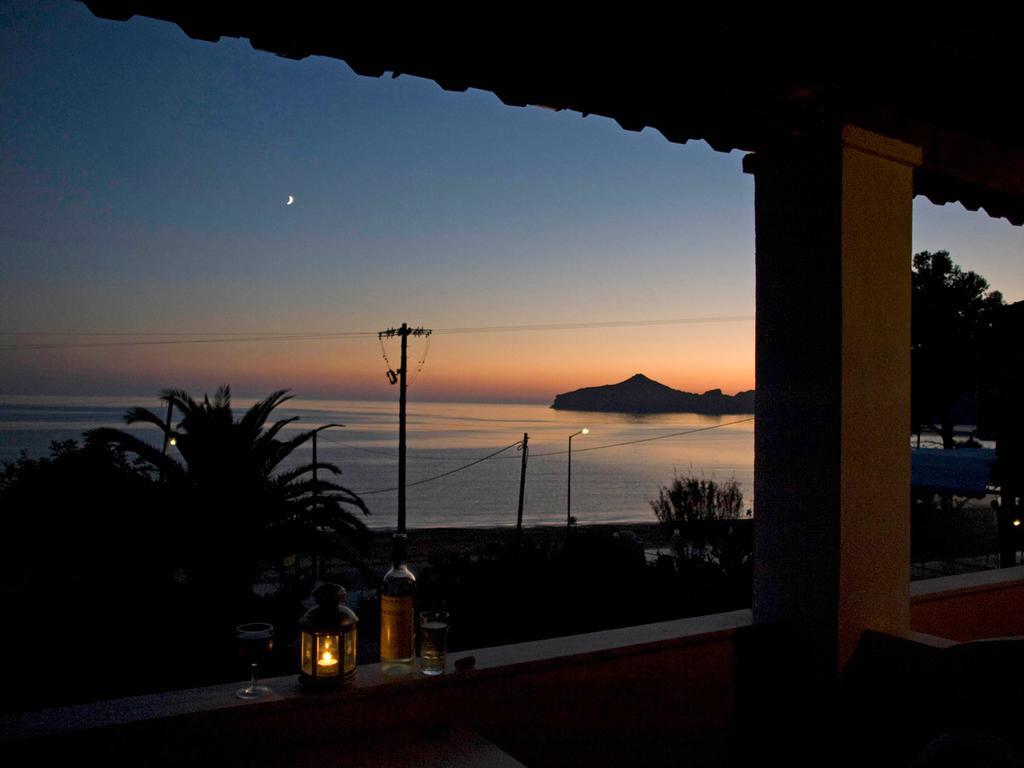 Vistonia Apartment Agios Georgios Pagon Bagian luar foto