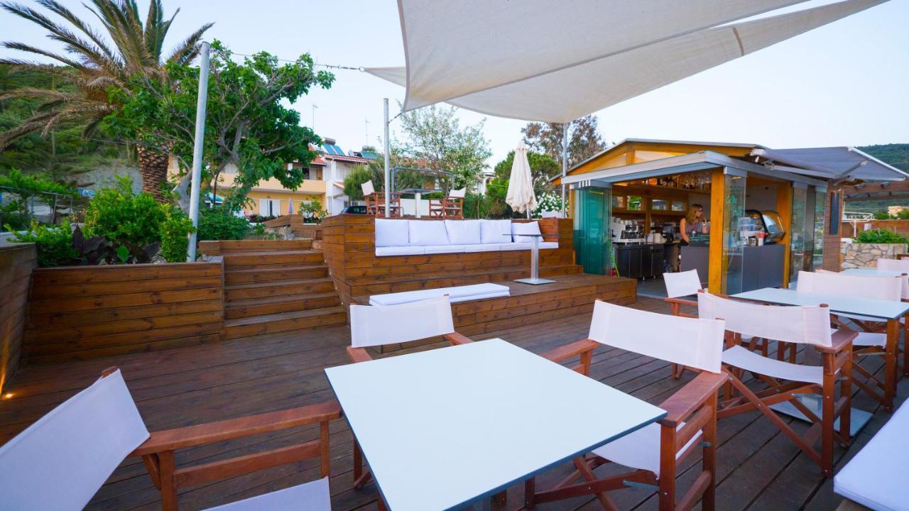 Vistonia Apartment Agios Georgios Pagon Bagian luar foto